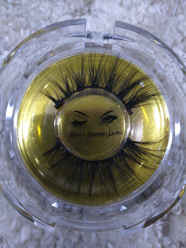 Meika's Alluring i Lashes 3D Mink Strip Eyelashes Style Bougie